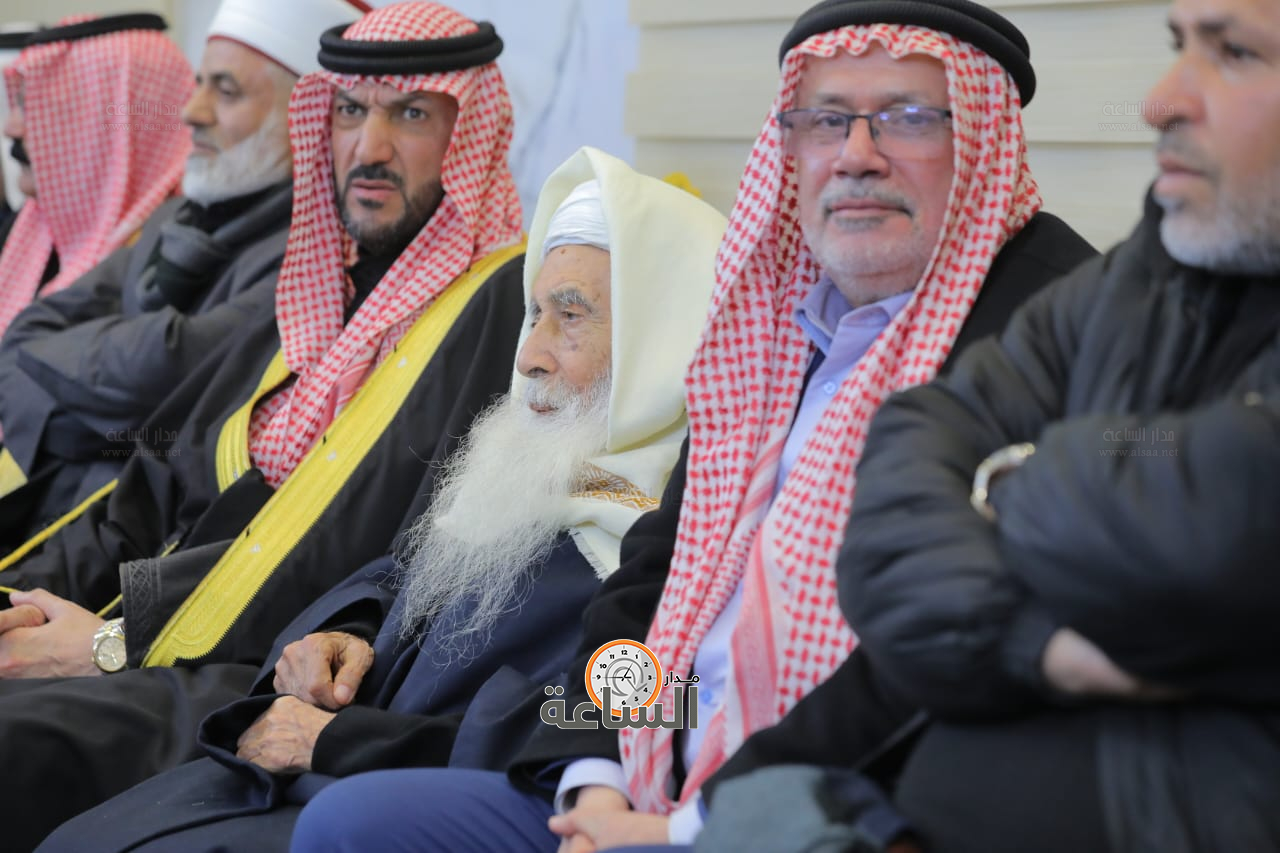 Madar Al-Saa Images 0.19005471339375712