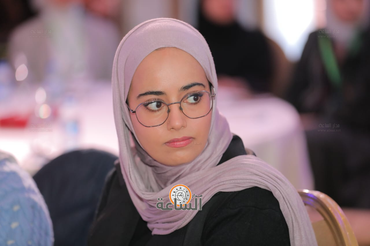 Madar Al-Saa Images 0.25354713331296486