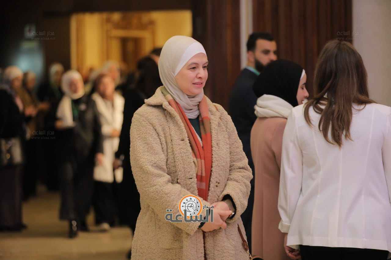 Madar Al-Saa Images 0.03920629345156912