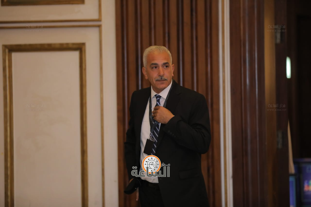 Madar Al-Saa Images 0.47205715487361144