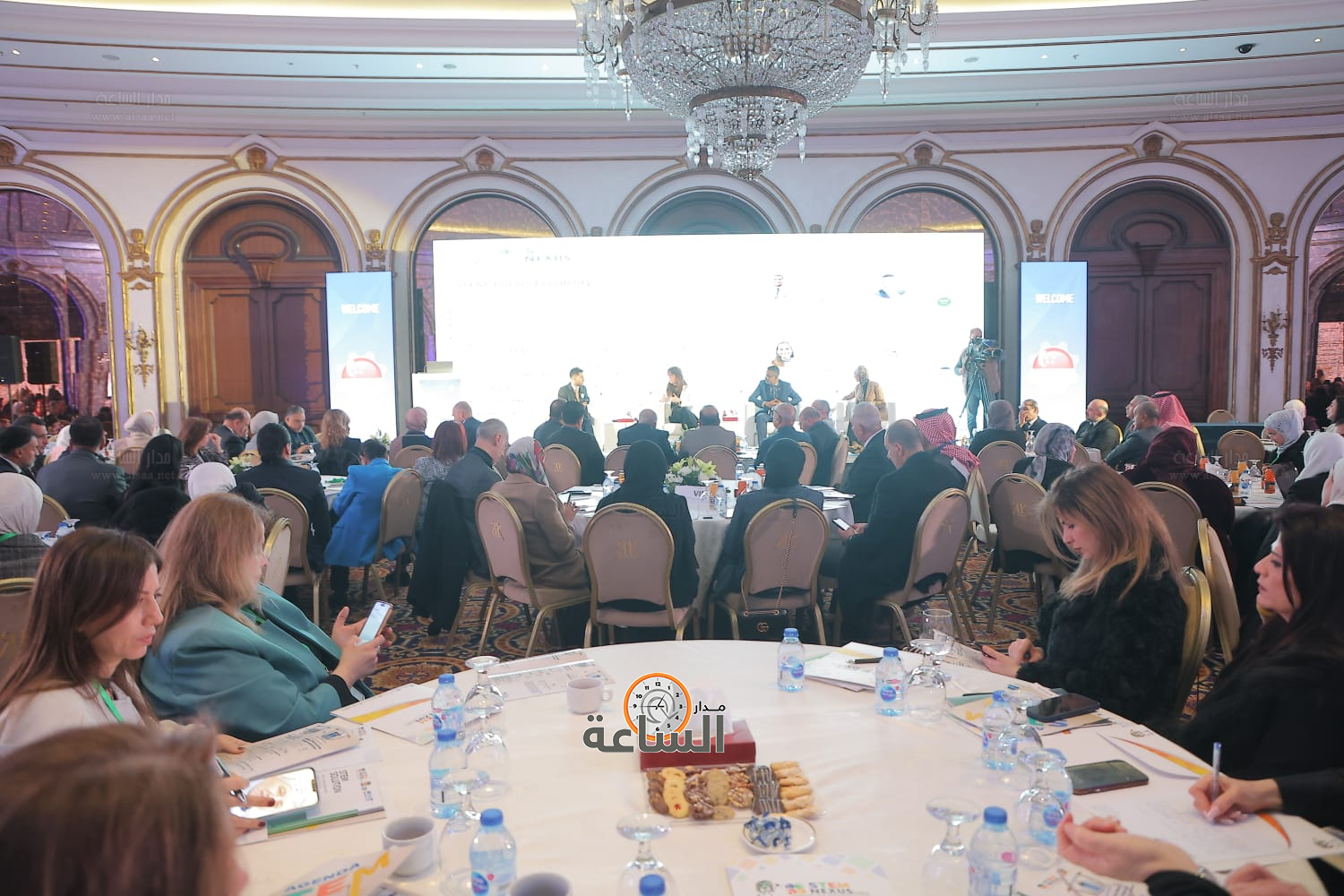 Madar Al-Saa Images 0.9601866865761981