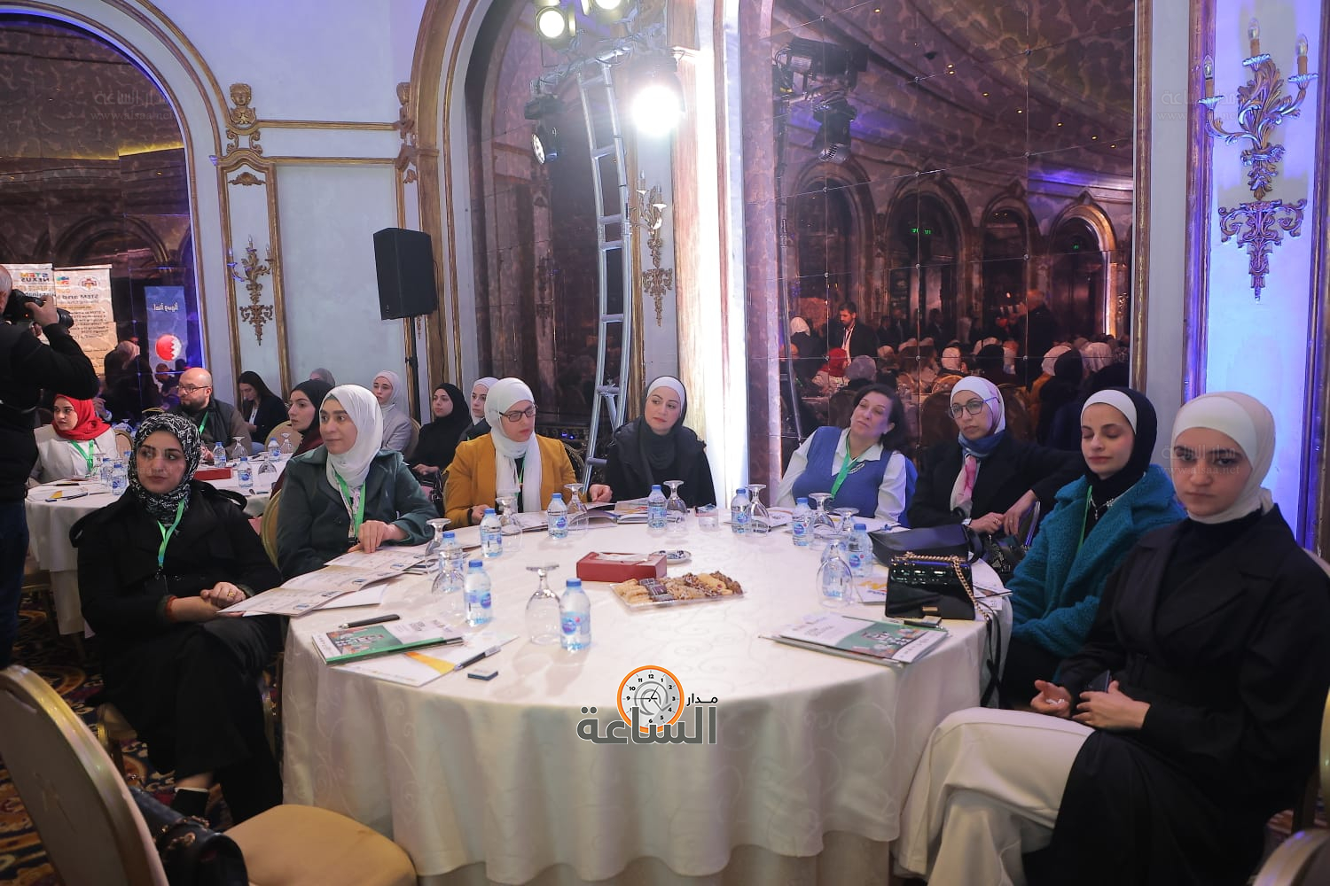 Madar Al-Saa Images 0.21650271106130425