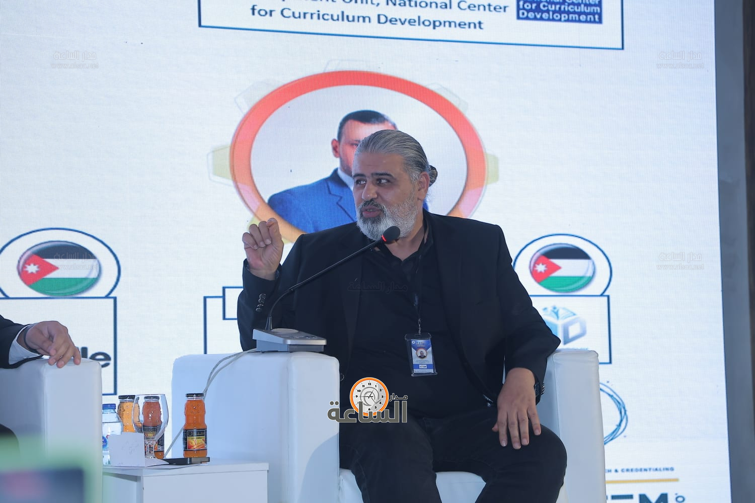 Madar Al-Saa Images 0.9517196667401622