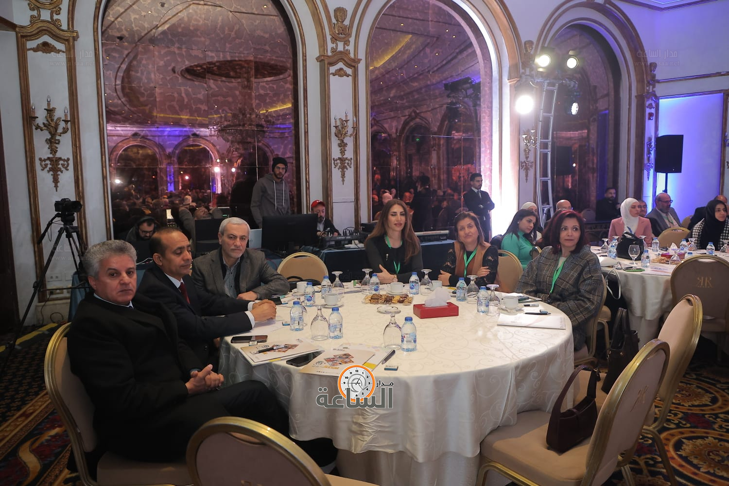 Madar Al-Saa Images 0.3683015245164283