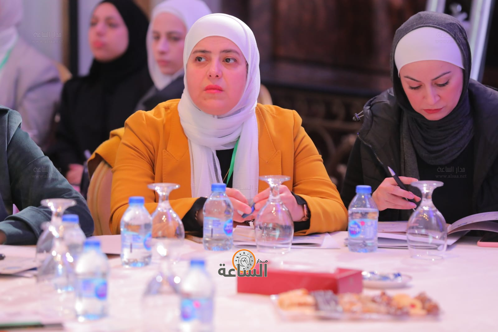 Madar Al-Saa Images 0.8721535151238631