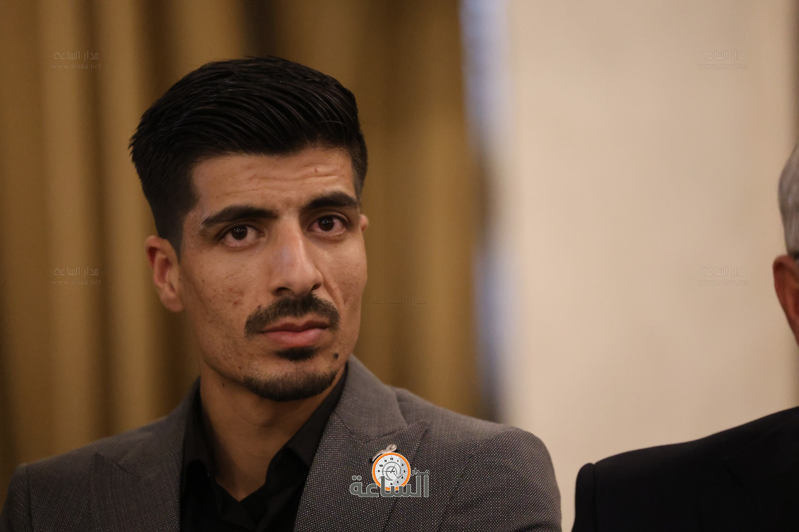 Madar Al-Saa Images 0.056622792018380386