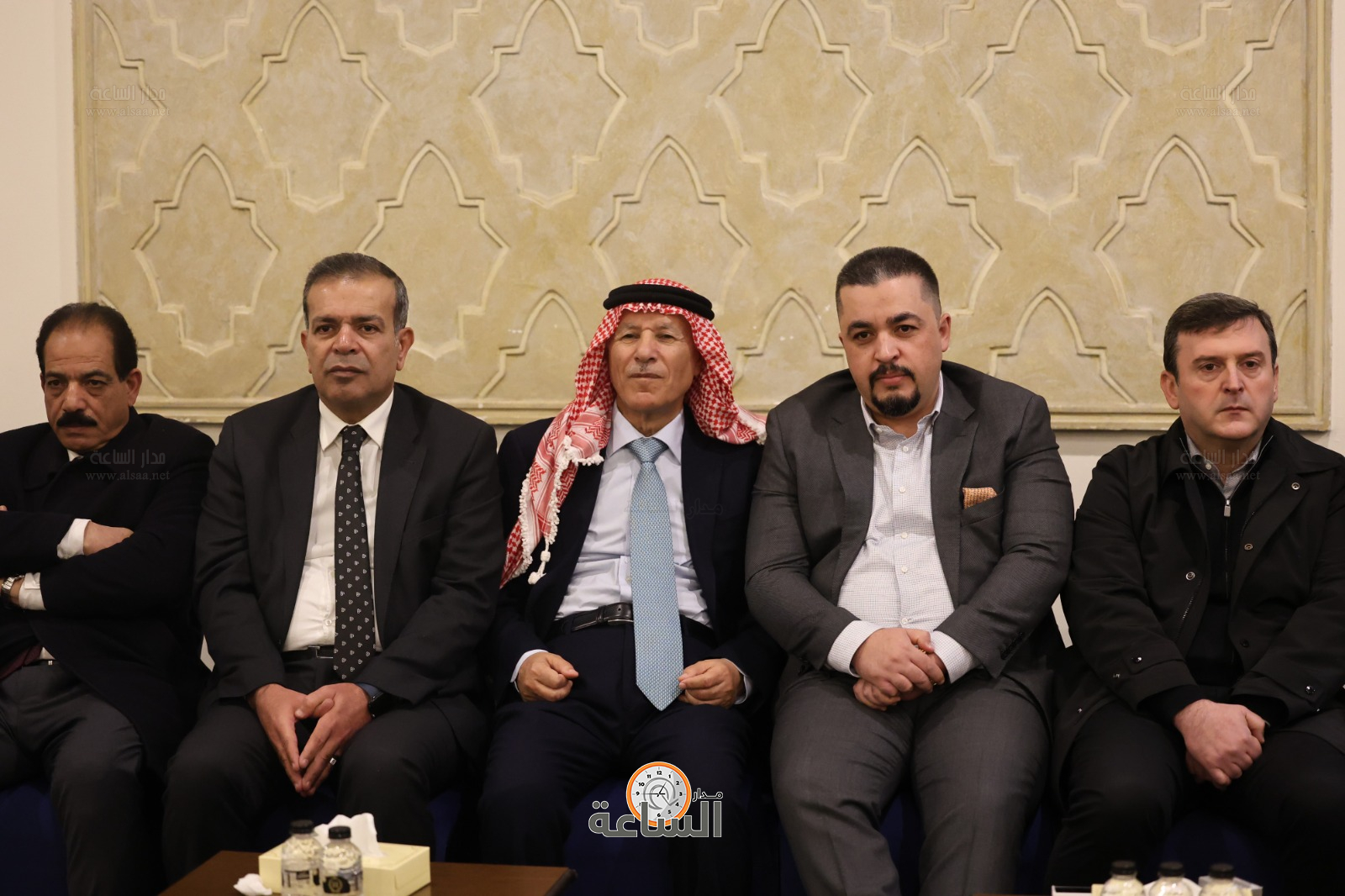 Madar Al-Saa Images 0.15618296748786276