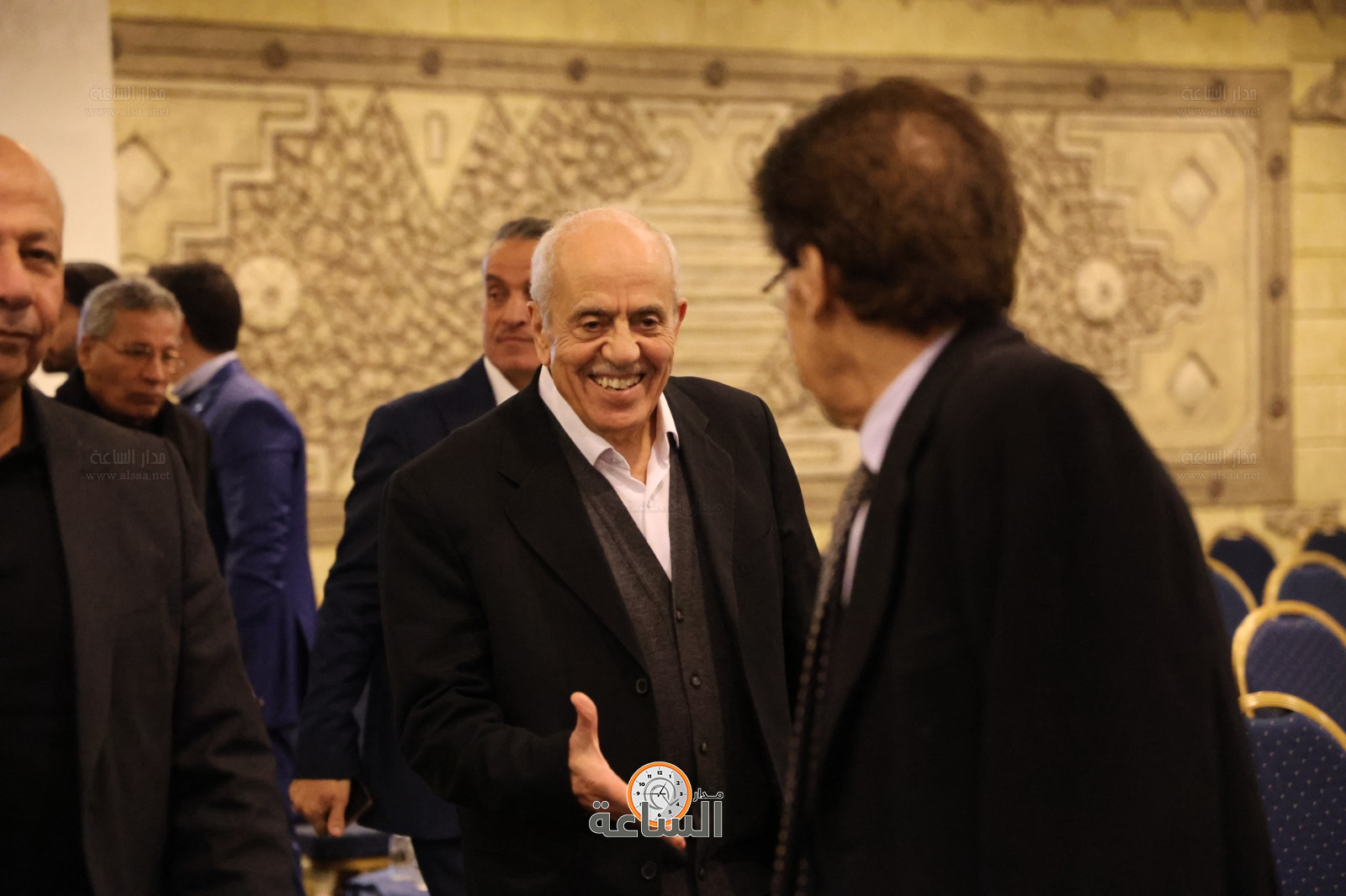 Madar Al-Saa Images 0.13350171649307785