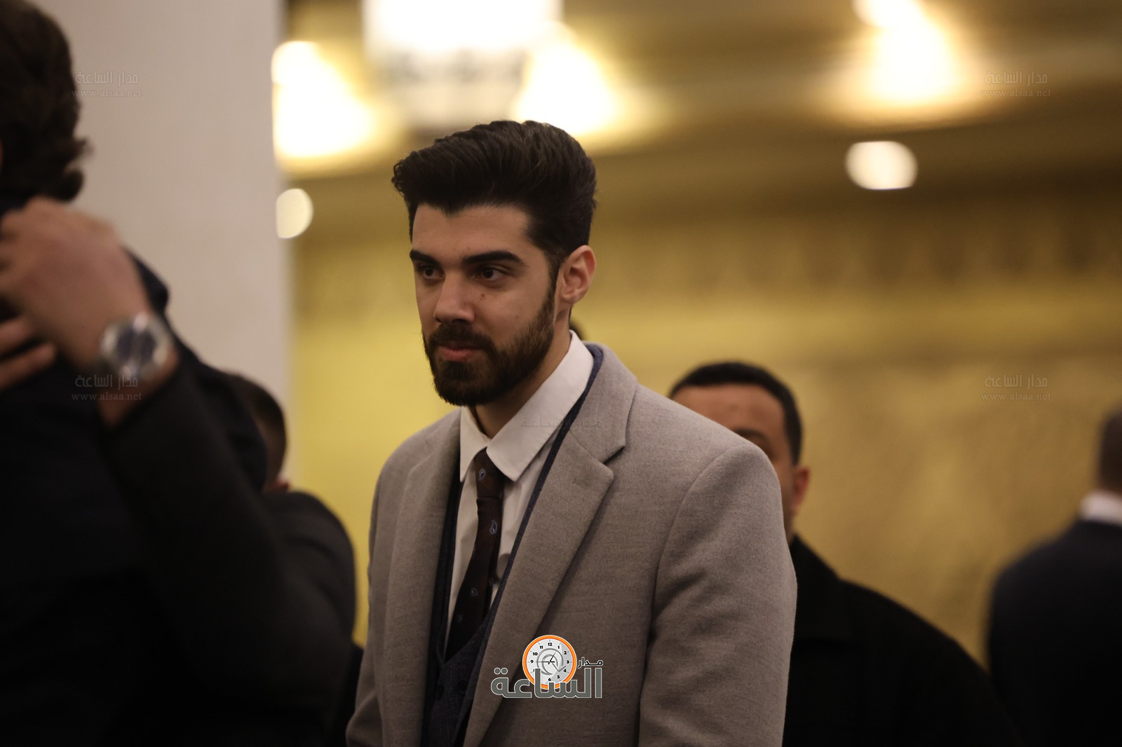 Madar Al-Saa Images 0.705633608588901