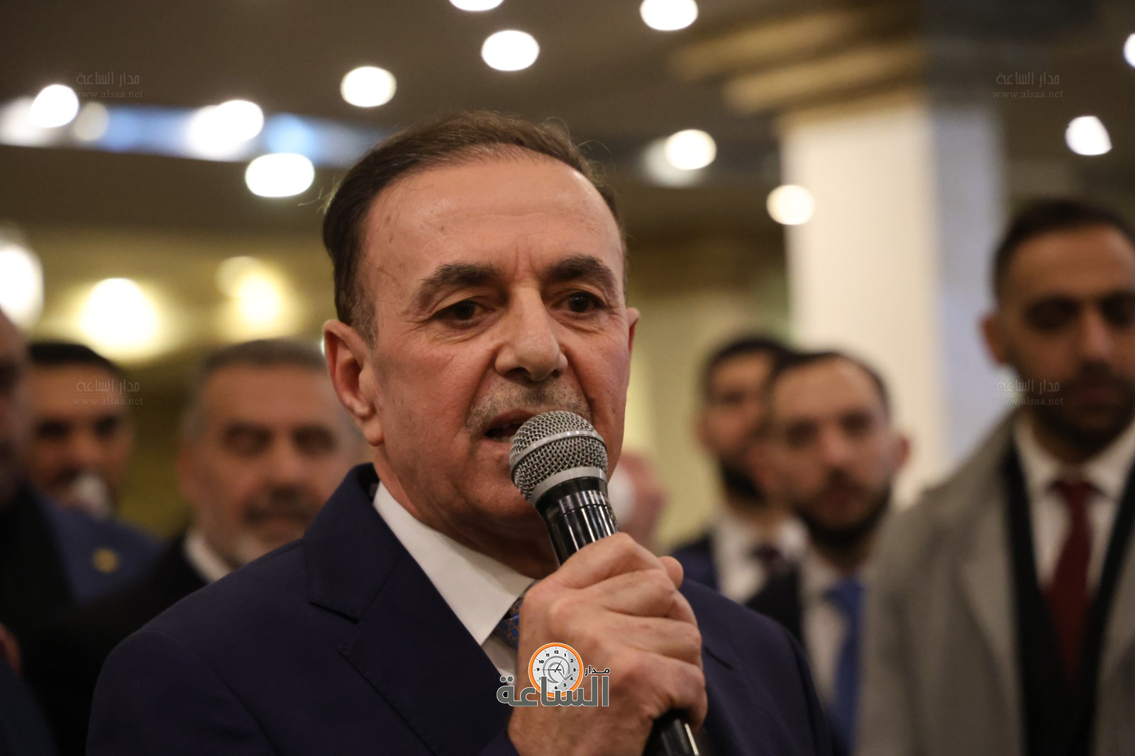 Madar Al-Saa Images 0.4961007737141374