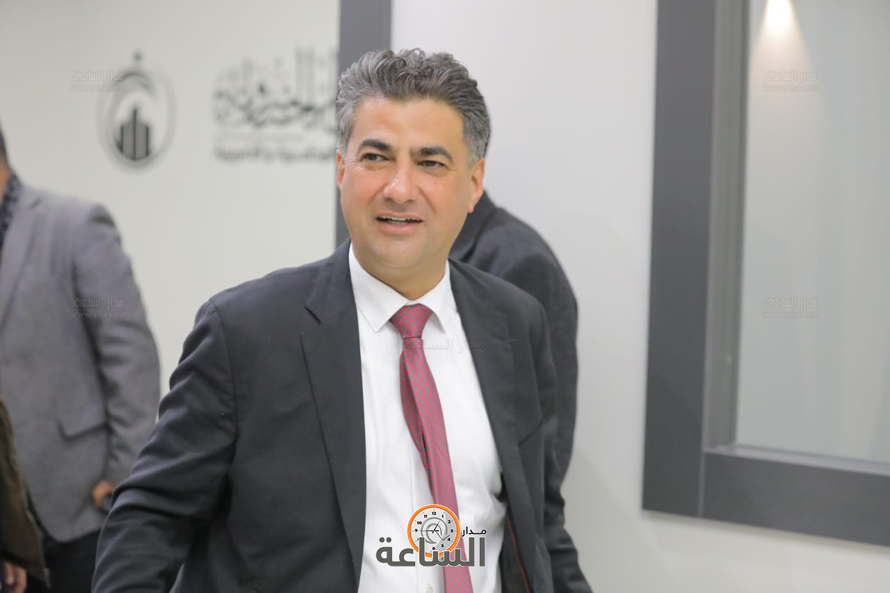 Madar Al-Saa Images 0.017828027284290338