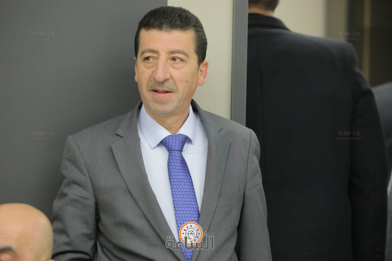 Madar Al-Saa Images 0.9011358444024669