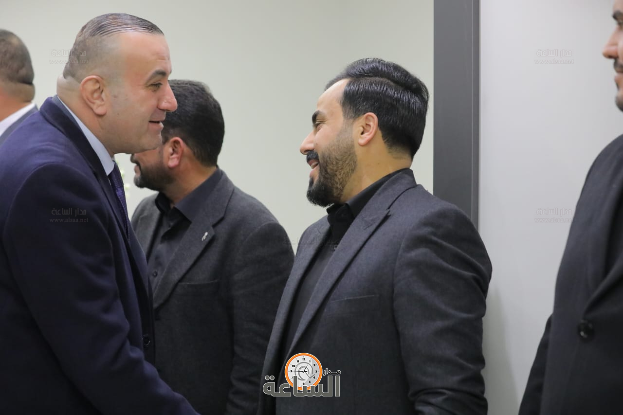 Madar Al-Saa Images 0.9754208250875214