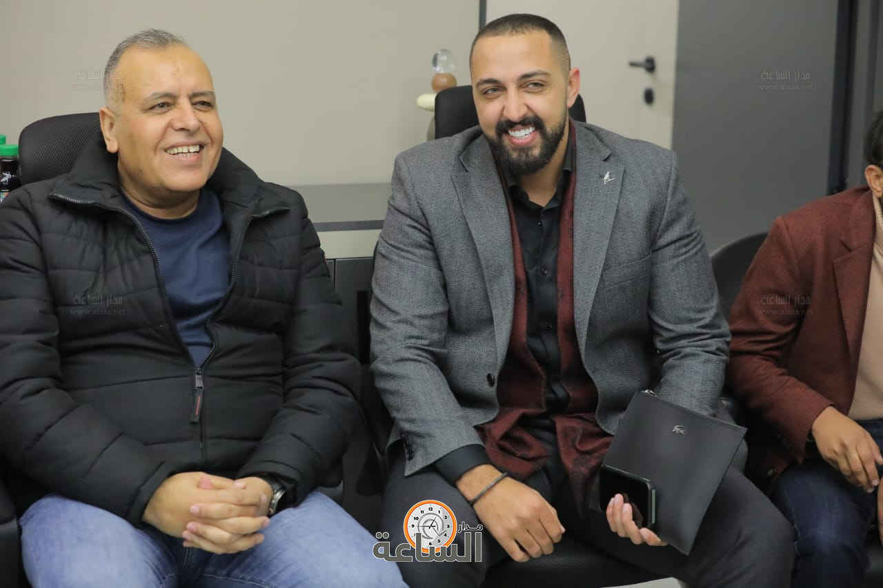 Madar Al-Saa Images 0.9009114750534333