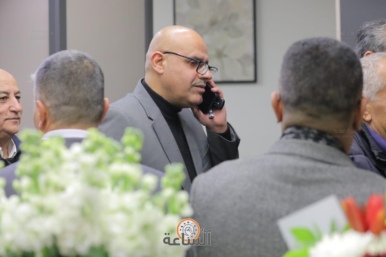 Madar Al-Saa Images 0.9479159905645931