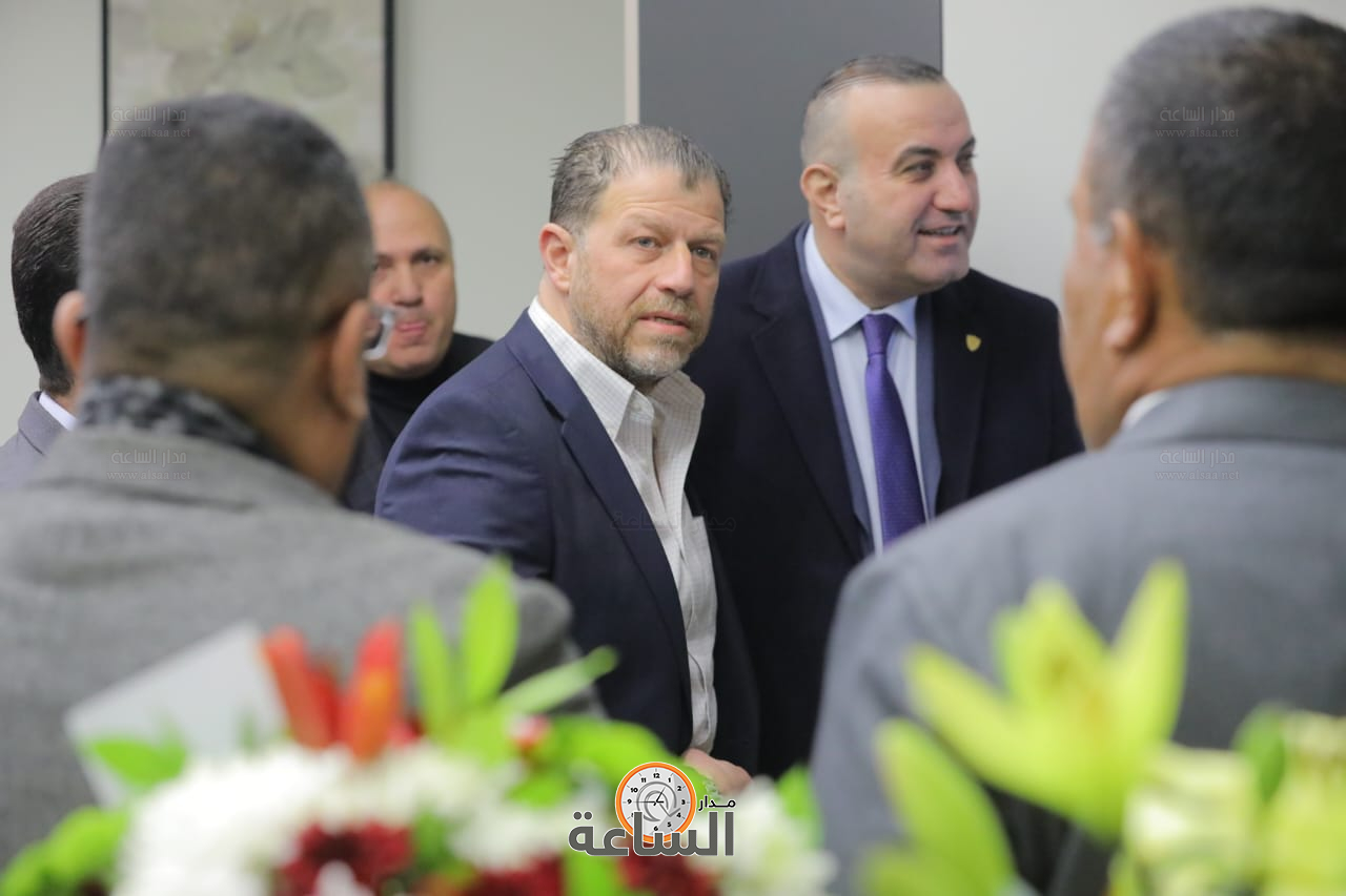 Madar Al-Saa Images 0.8641307910029297