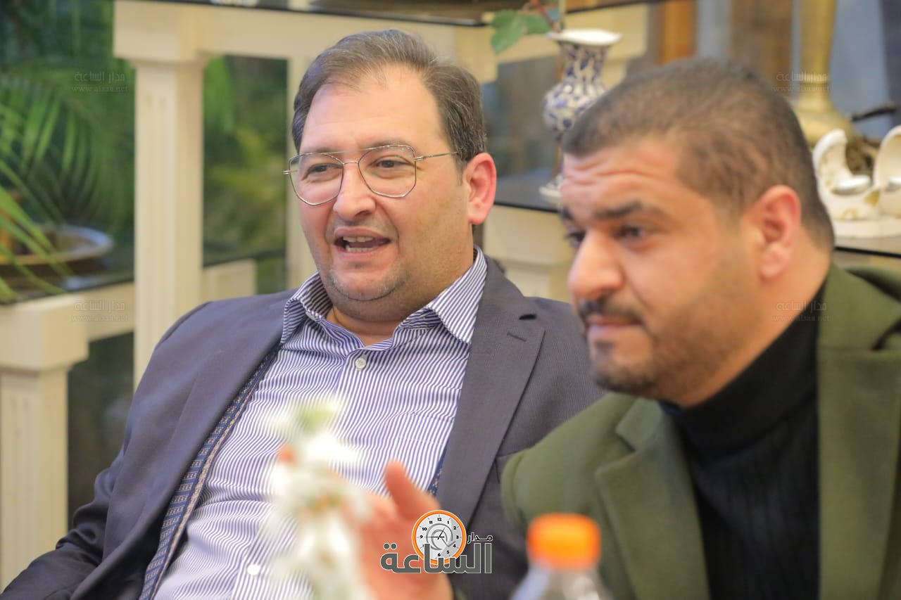 Madar Al-Saa Images 0.24985667239783682