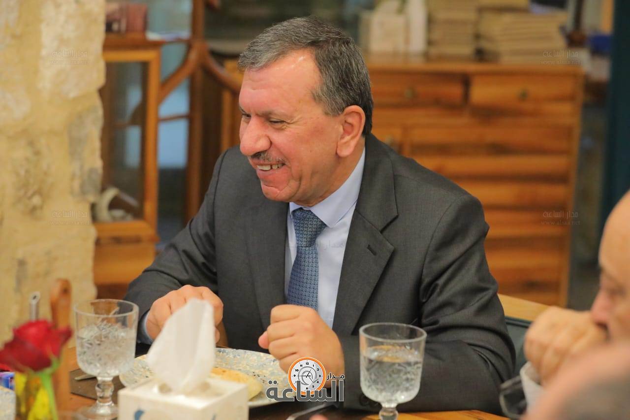 Madar Al-Saa Images 0.49374027560064926