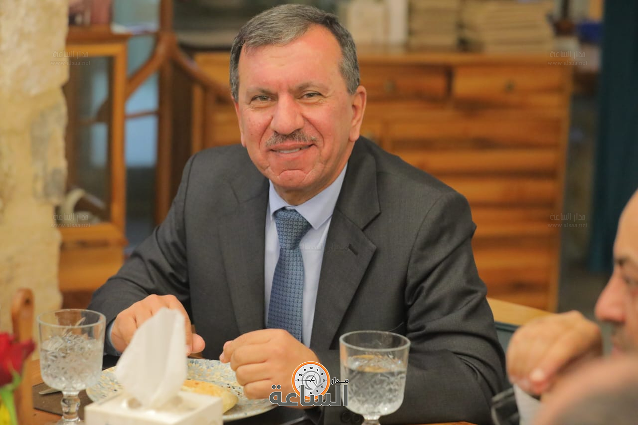 Madar Al-Saa Images 0.9236416434300705