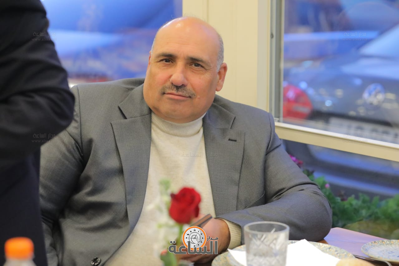 Madar Al-Saa Images 0.6373881330902356