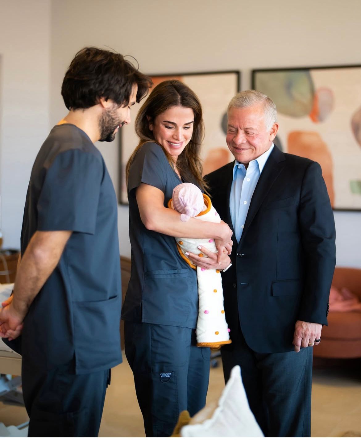 Madar Al-Saa Images 0.9834113735012326