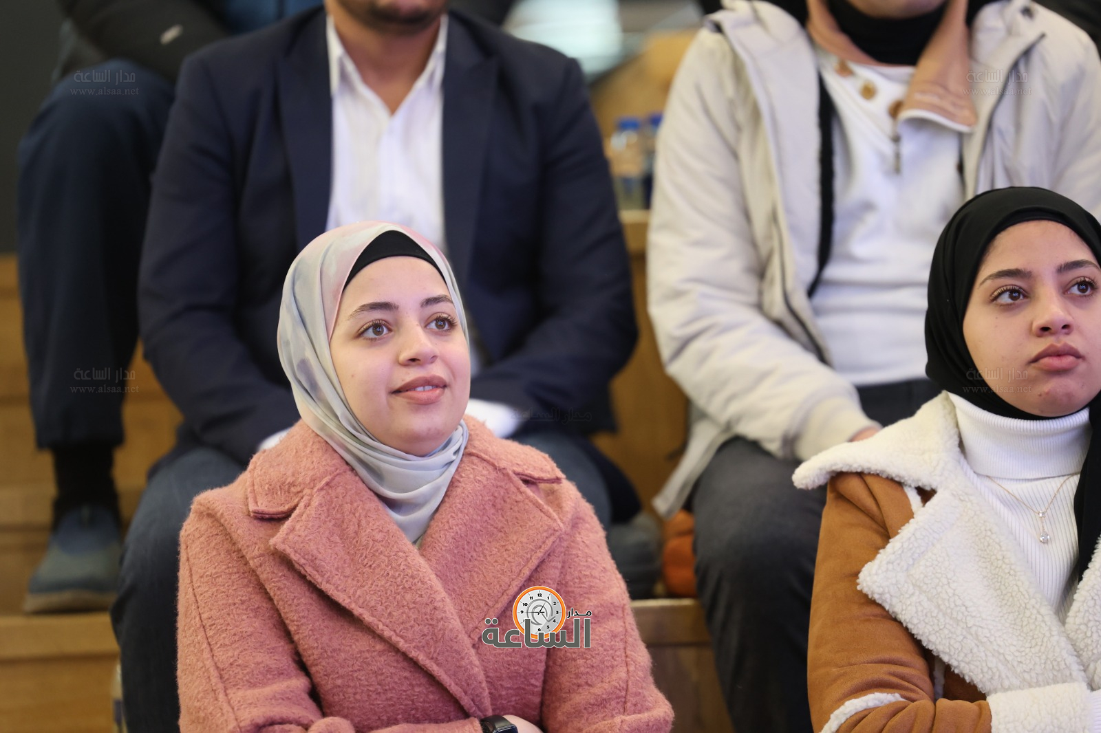 Madar Al-Saa Images 0.5030556368178432