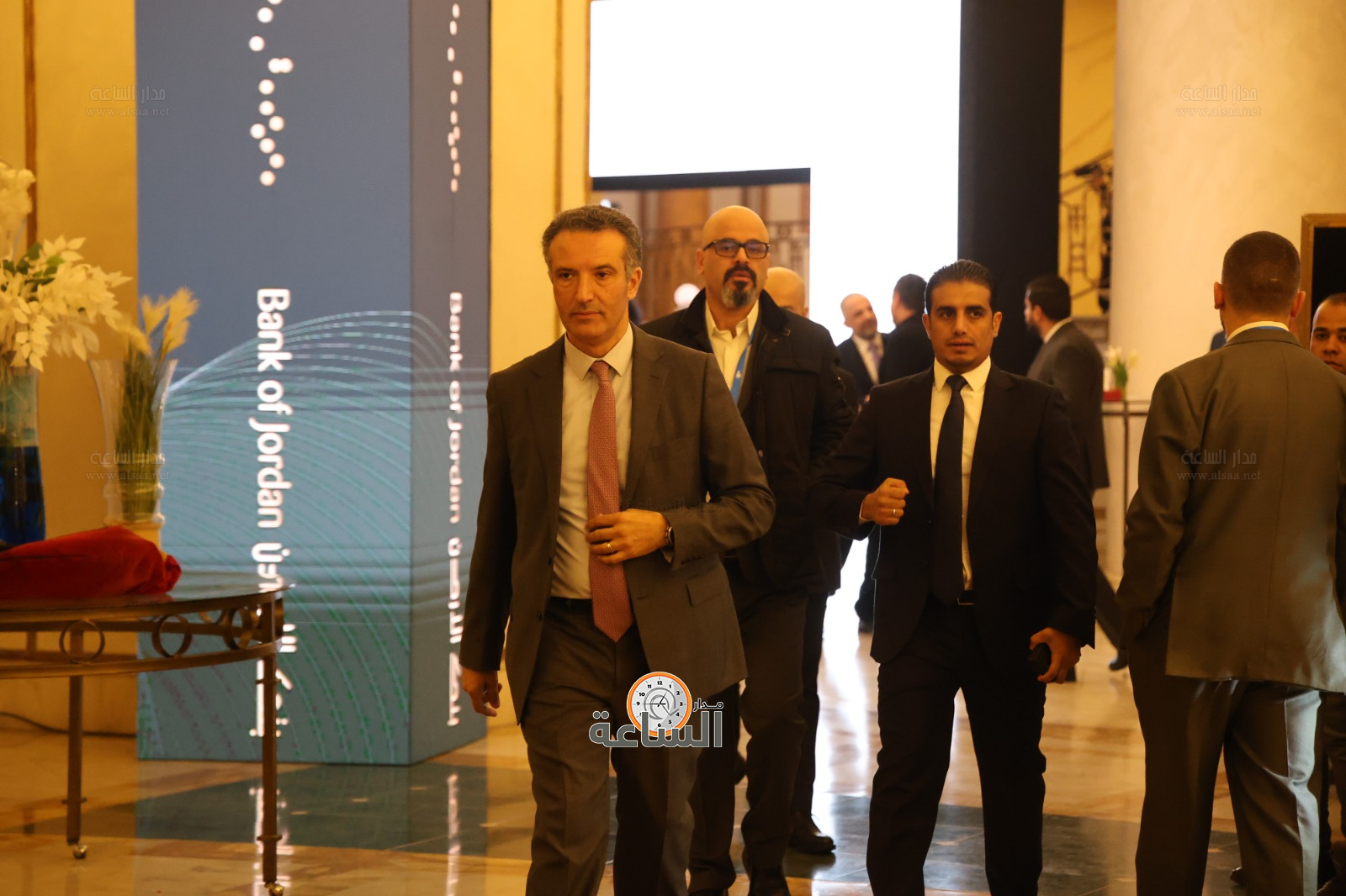 Madar Al-Saa Images 0.15808813303982672