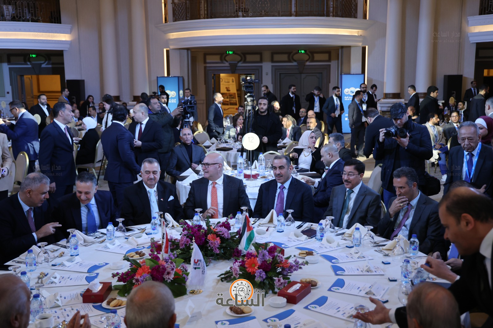 Madar Al-Saa Images 0.2171396630589908