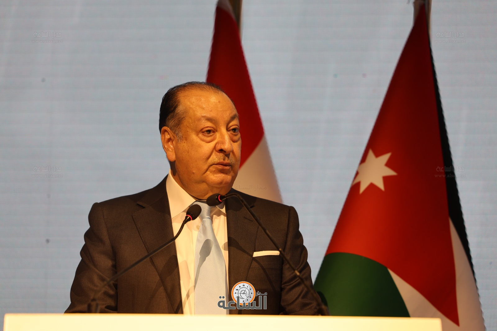 Madar Al-Saa Images 0.14219999461846355