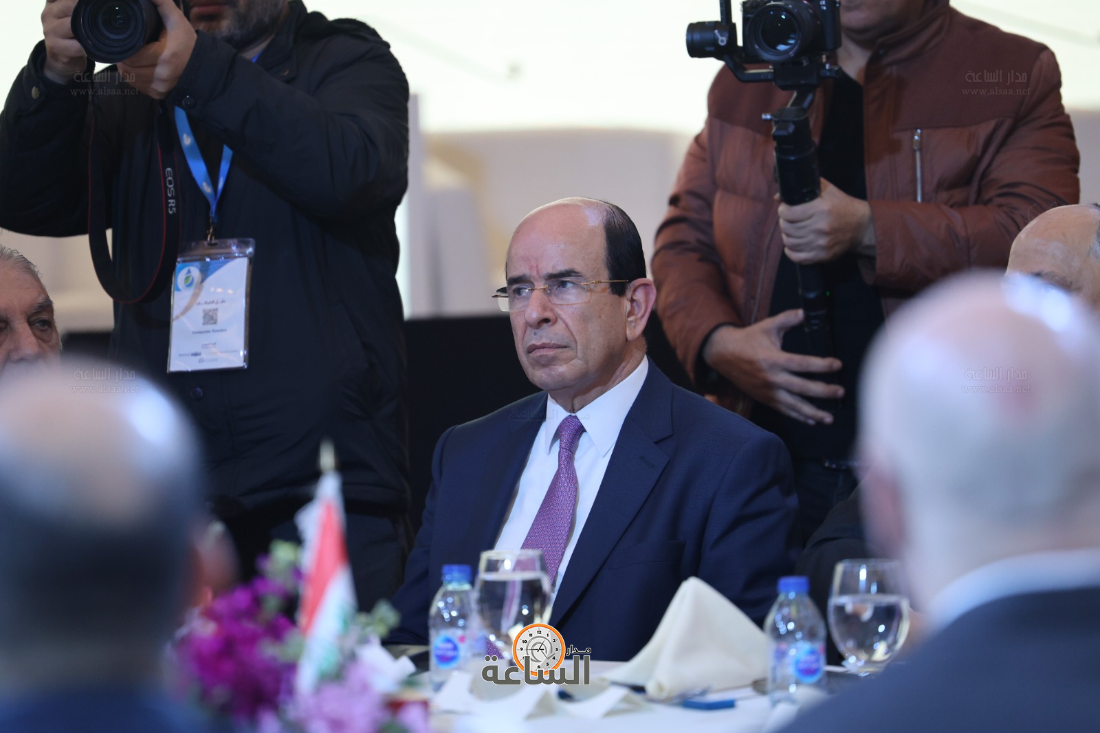 Madar Al-Saa Images 0.4344455796626472