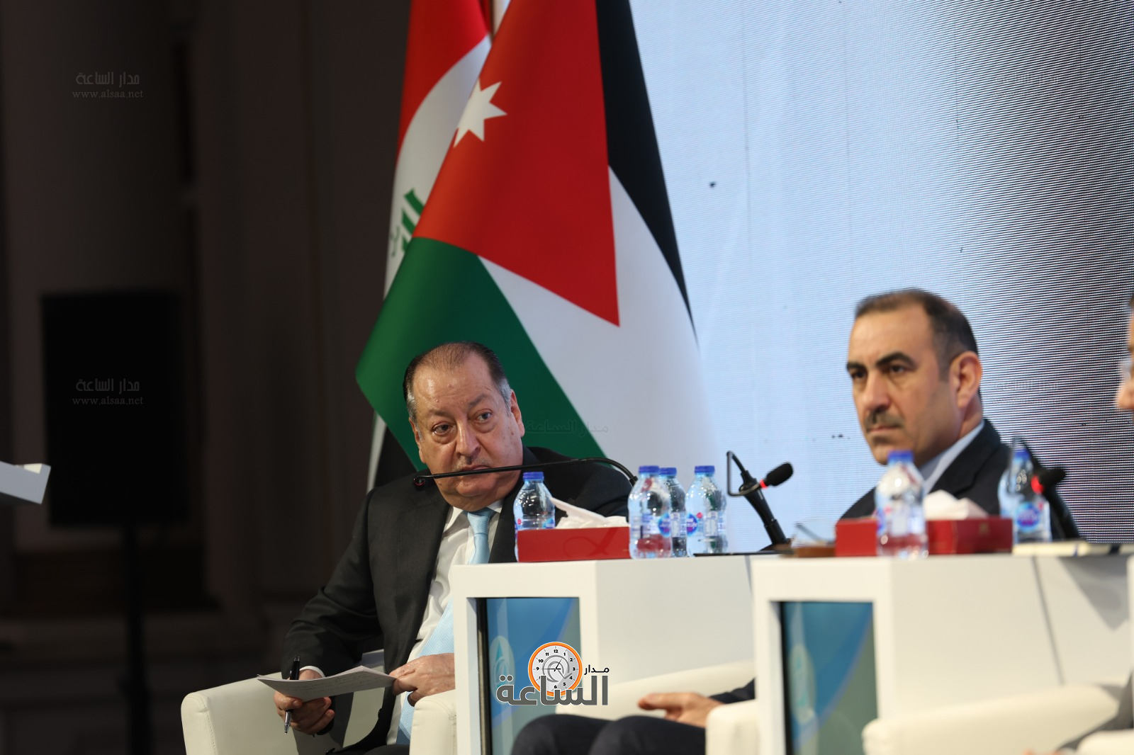 Madar Al-Saa Images 0.36242175242360486