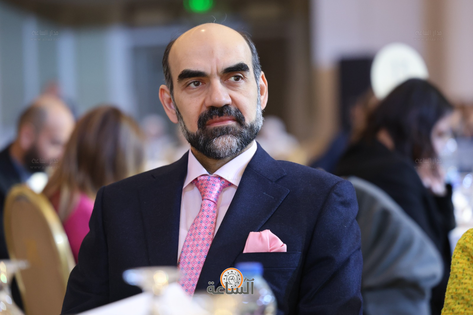 Madar Al-Saa Images 0.10930588328723556