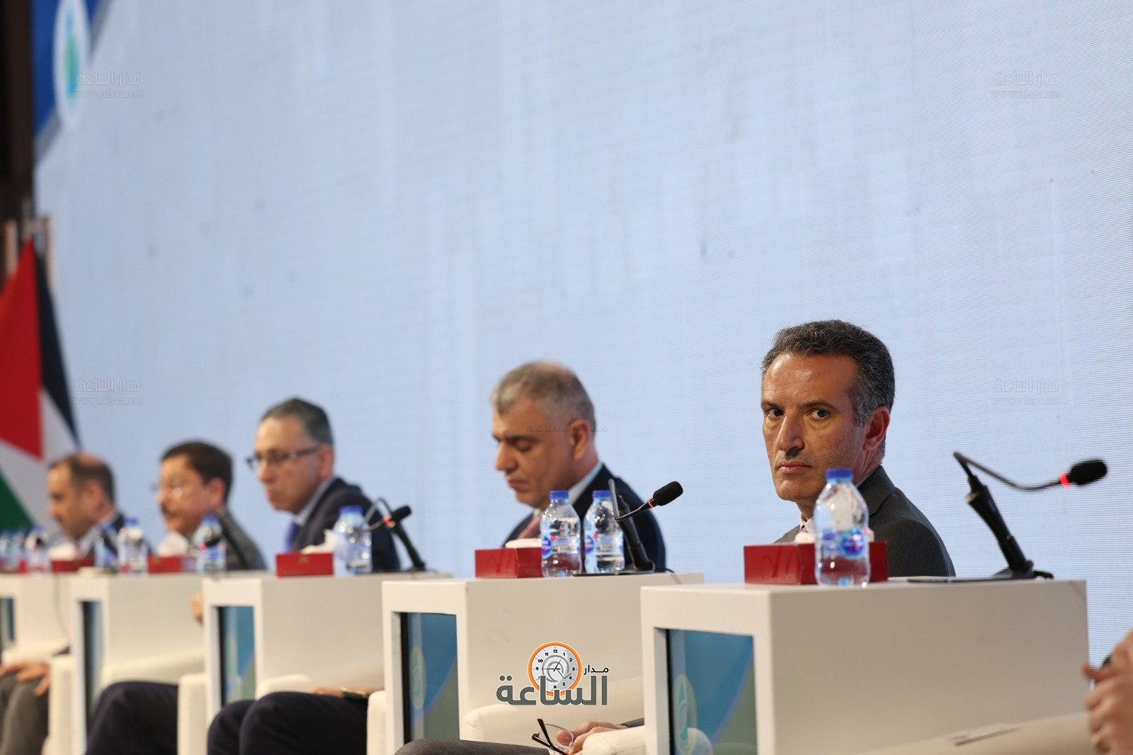 Madar Al-Saa Images 0.6219369157046941