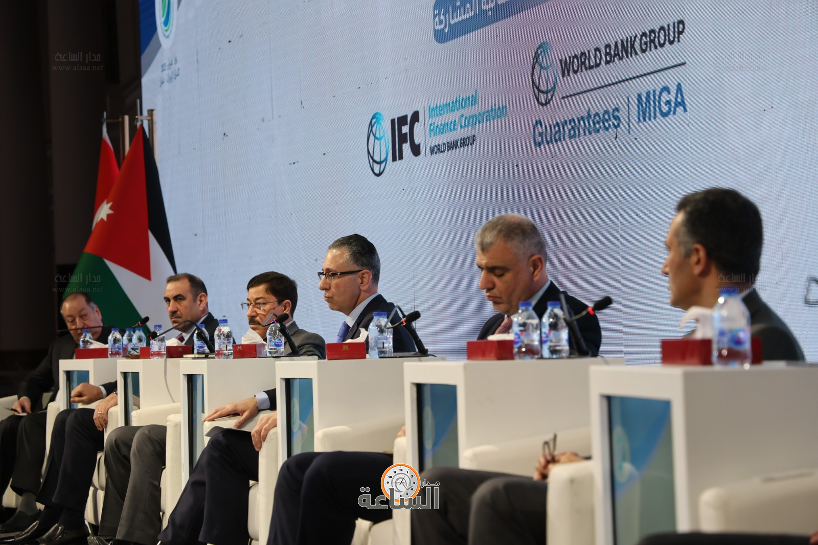 Madar Al-Saa Images 0.5251649150624516