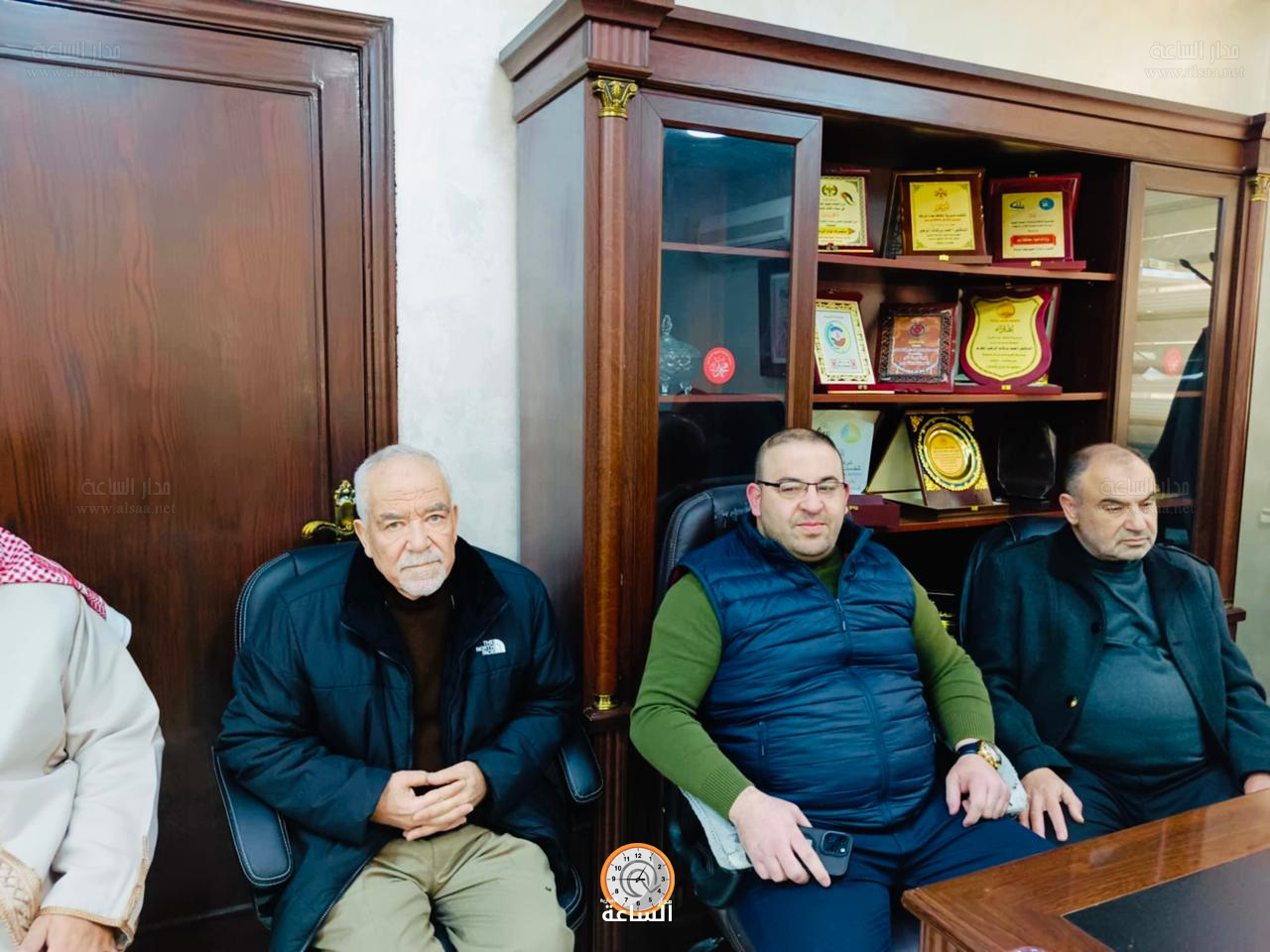 Madar Al-Saa Images 0.384819021123473