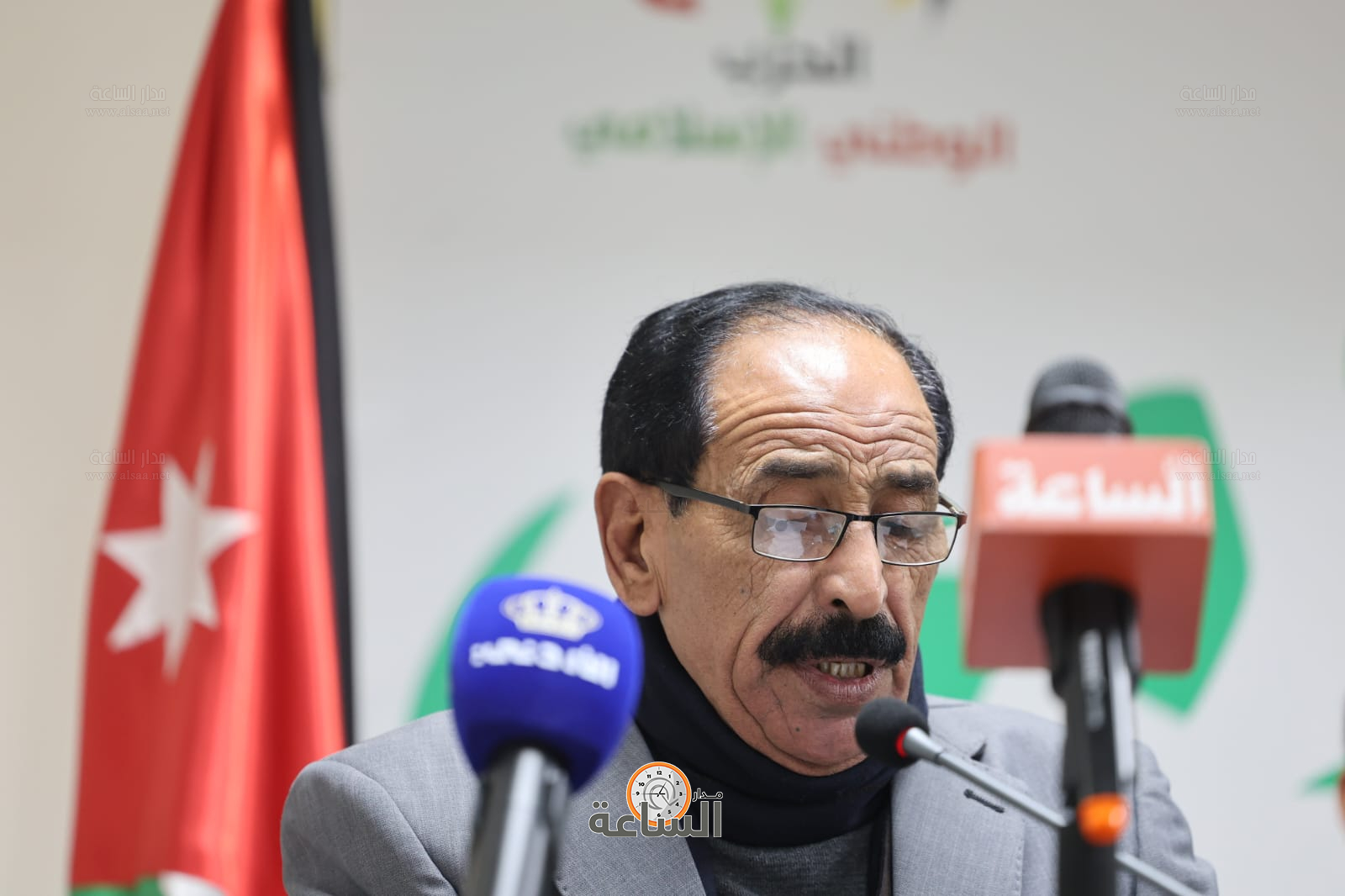 Madar Al-Saa Images 0.3410320351138123