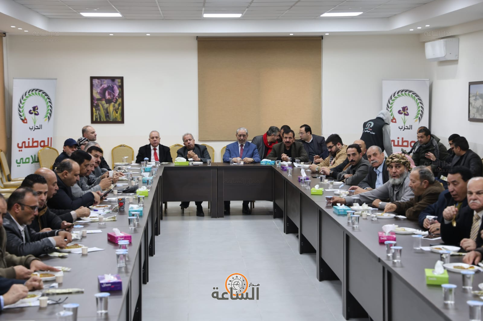 Madar Al-Saa Images 0.784189308772868