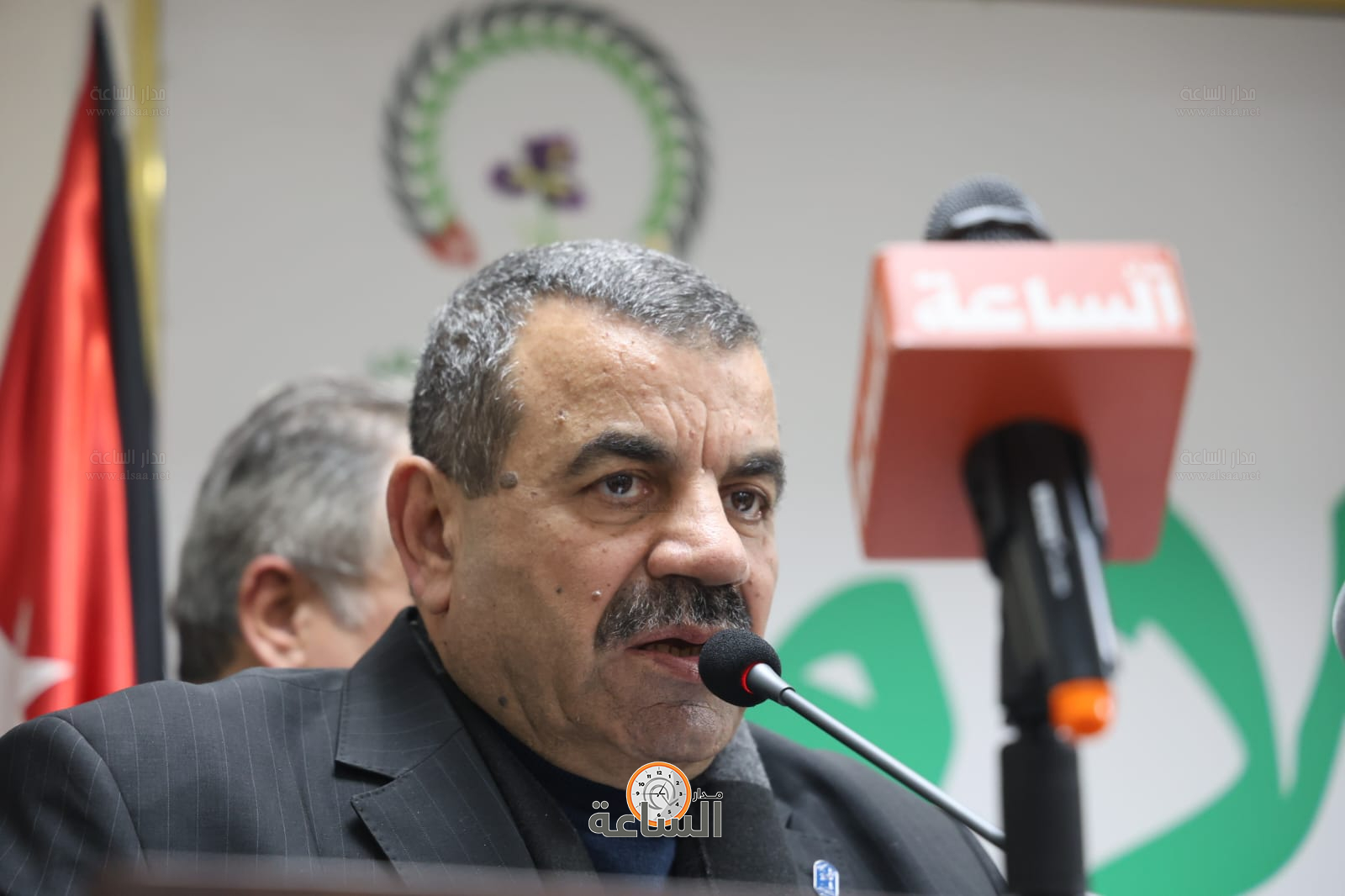 Madar Al-Saa Images 0.30662356829167536