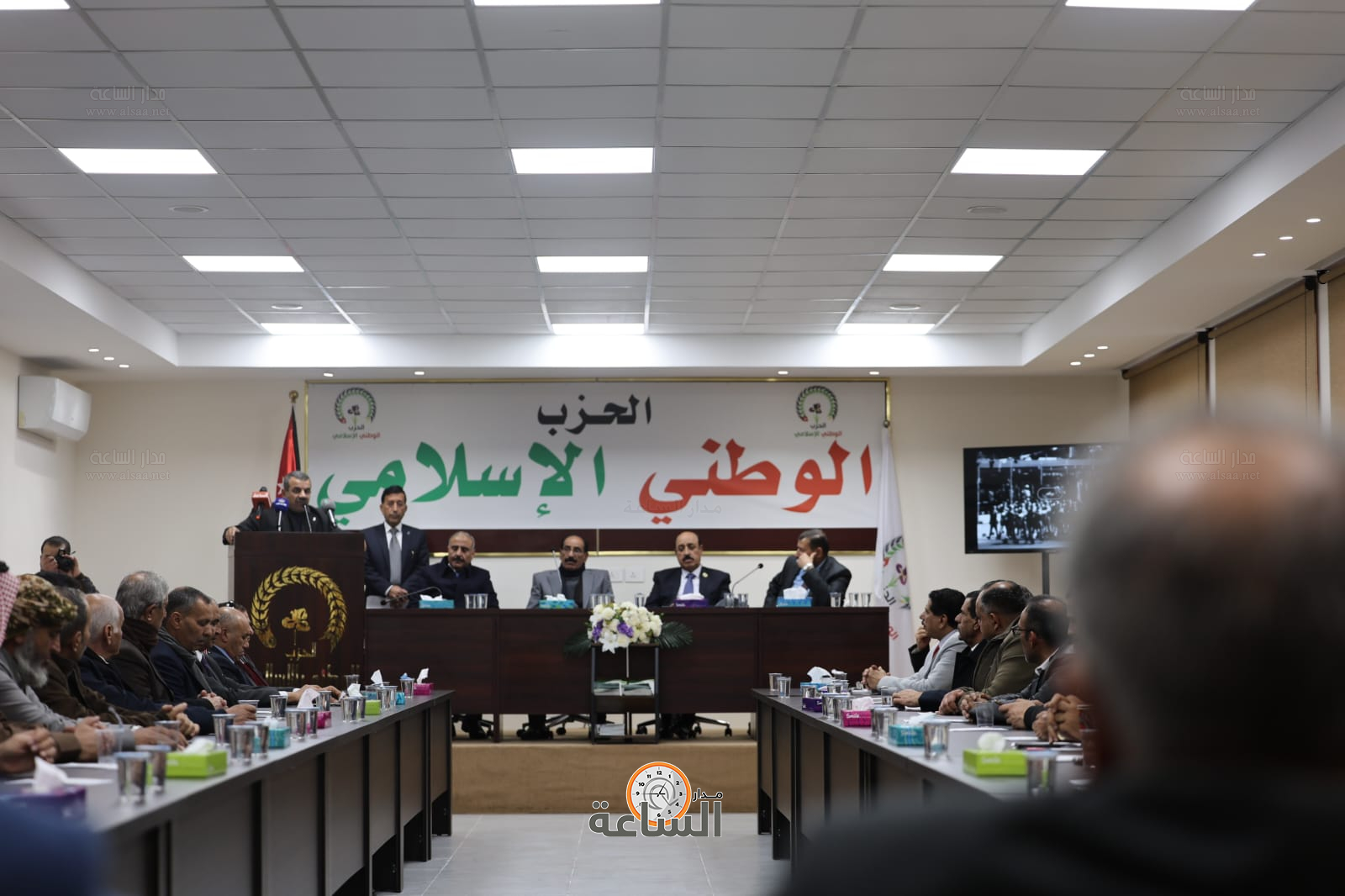 Madar Al-Saa Images 0.43469583308376714