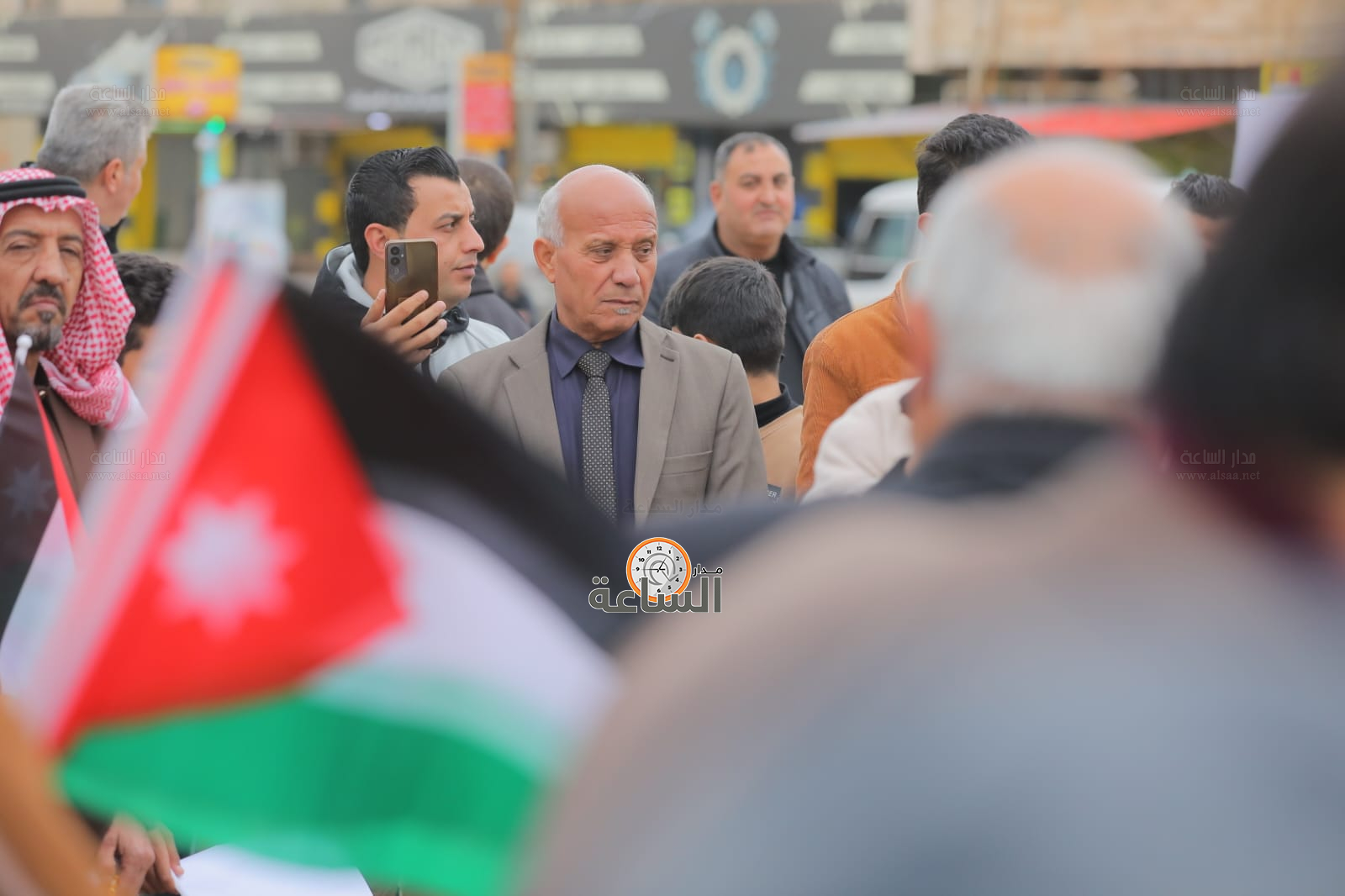 Madar Al-Saa Images 0.33425703136451657