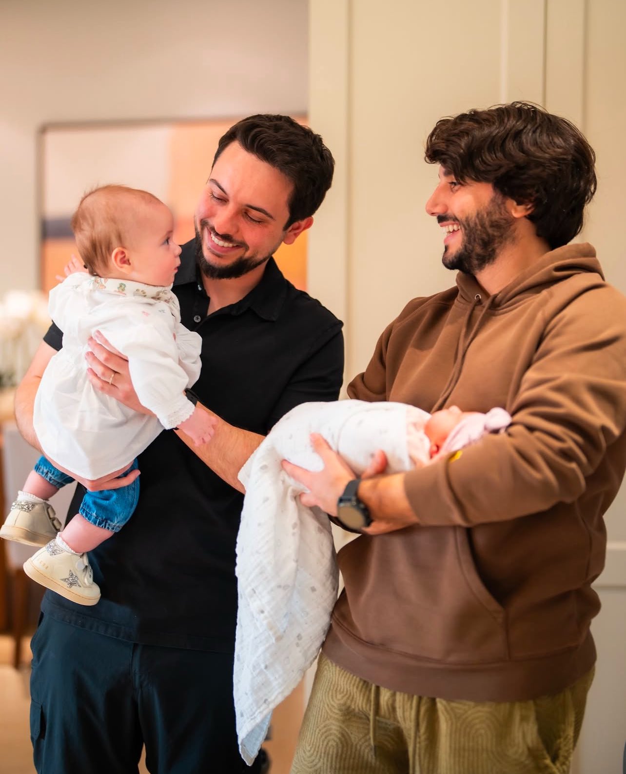 Madar Al-Saa Images 0.09406257918454042