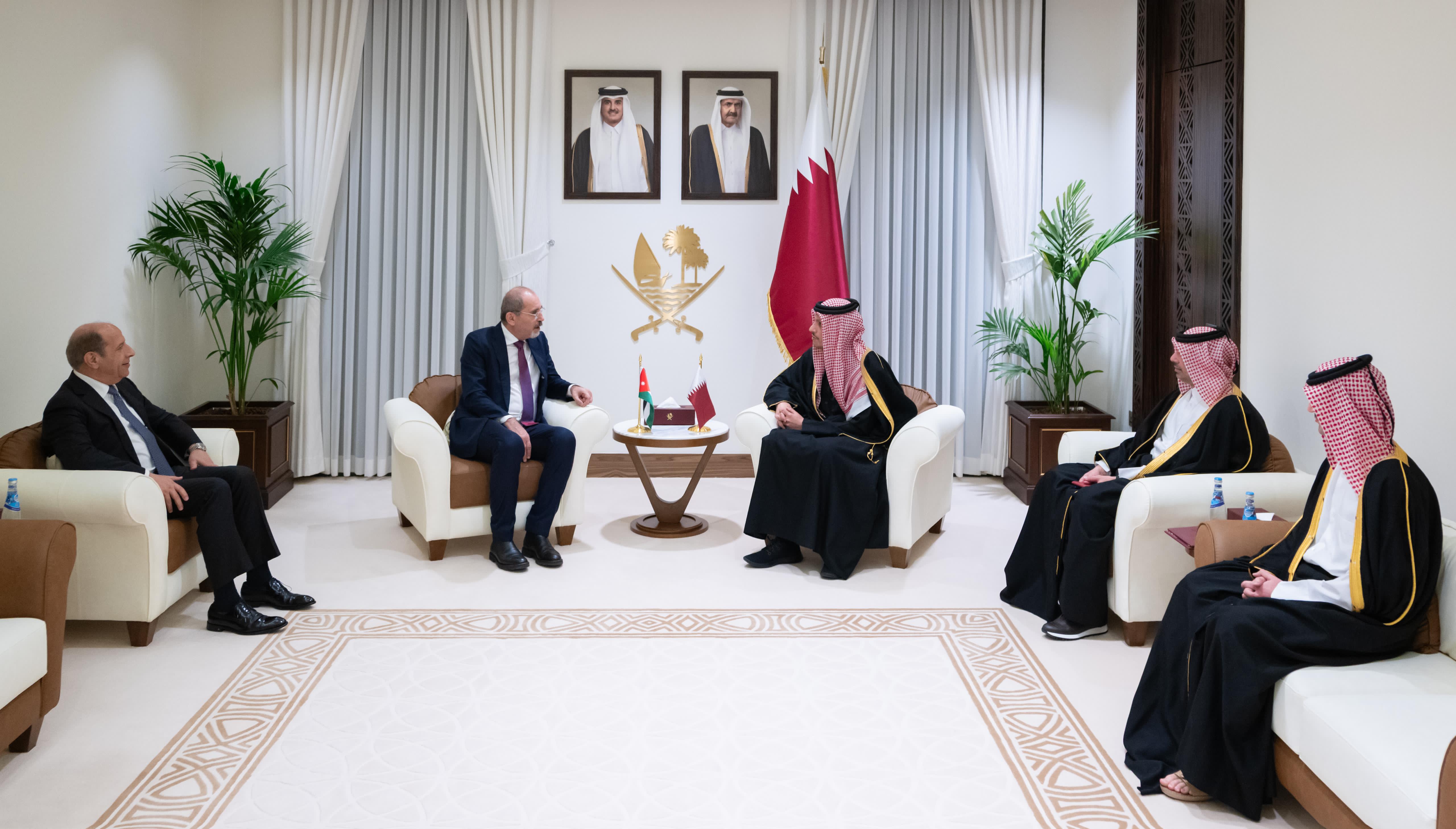 Madar Al-Saa Images 0.9471793860527173