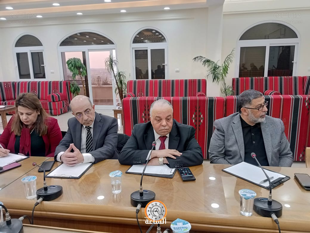 Madar Al-Saa Images 0.38529859647043874