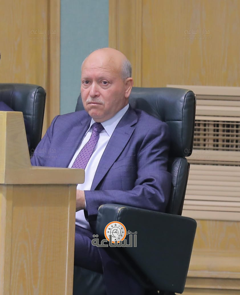 Madar Al-Saa Images 0.9532356820062178