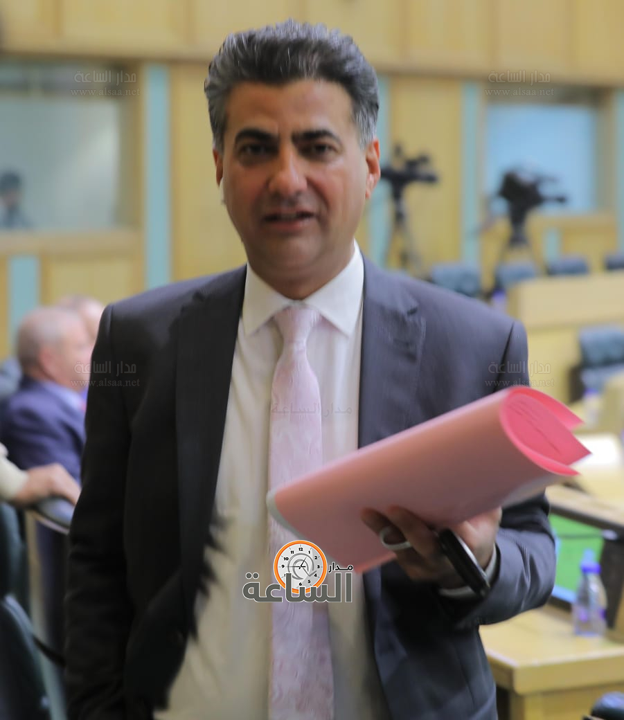 Madar Al-Saa Images 0.05994844232505936