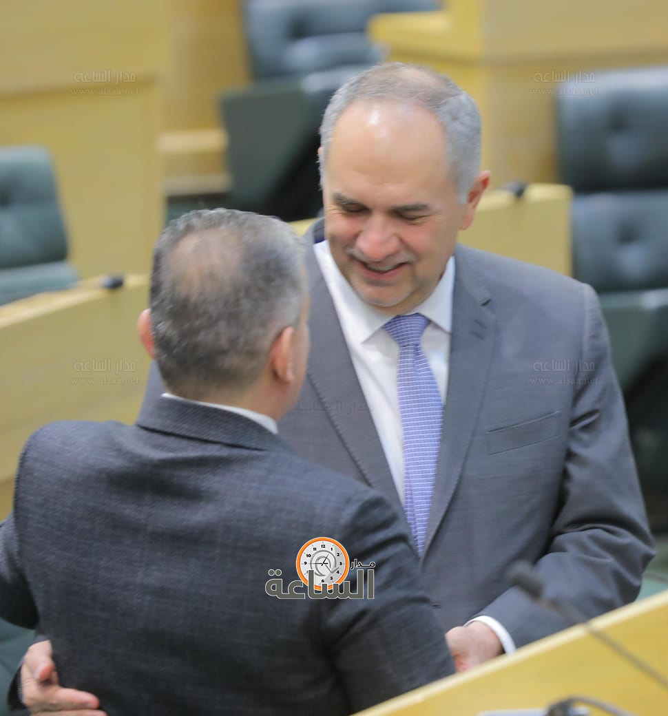 Madar Al-Saa Images 0.6326846188323598