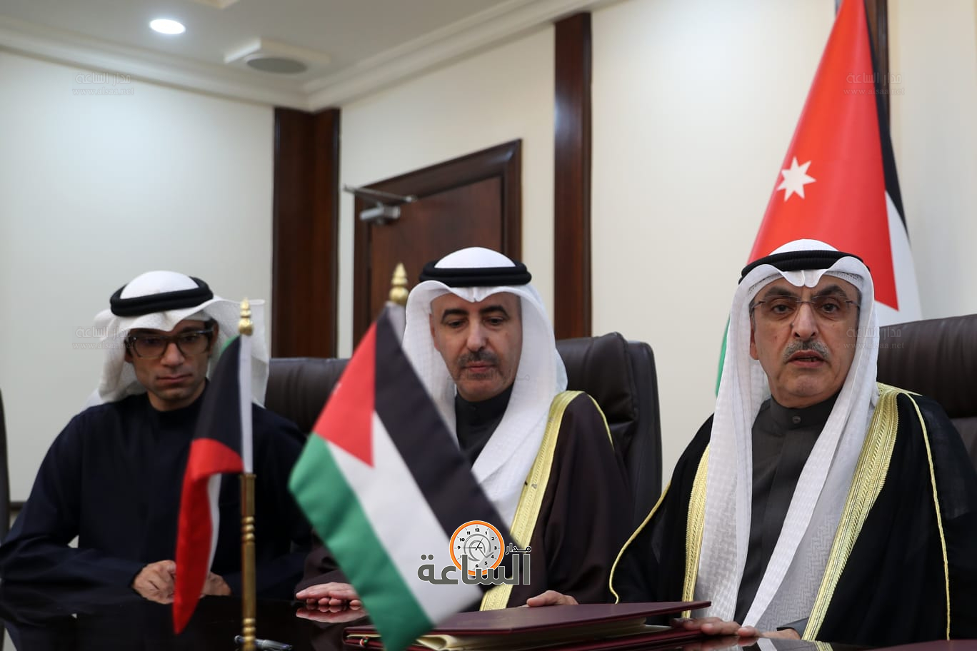 Madar Al-Saa Images 0.09594358140159764