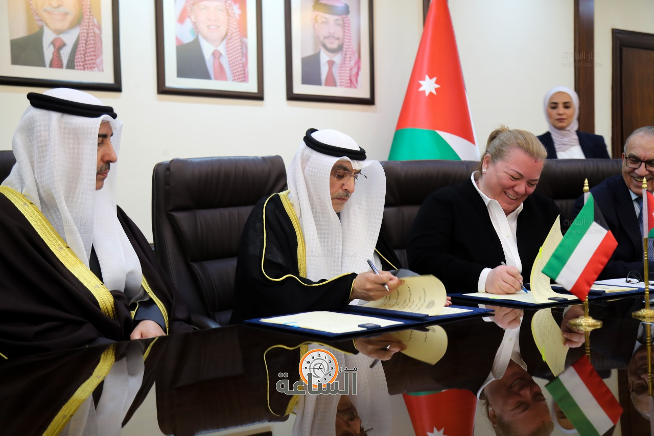 Madar Al-Saa Images 0.745493066952229