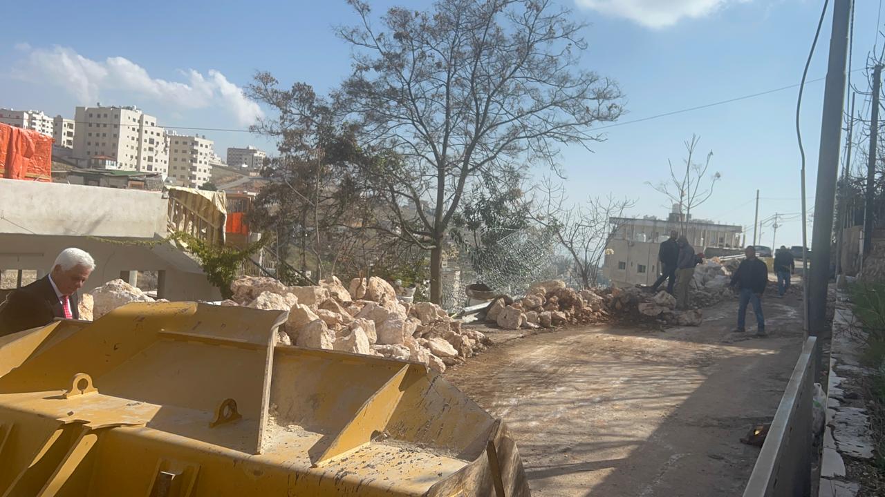 Madar Al-Saa Images 0.9055503454318277