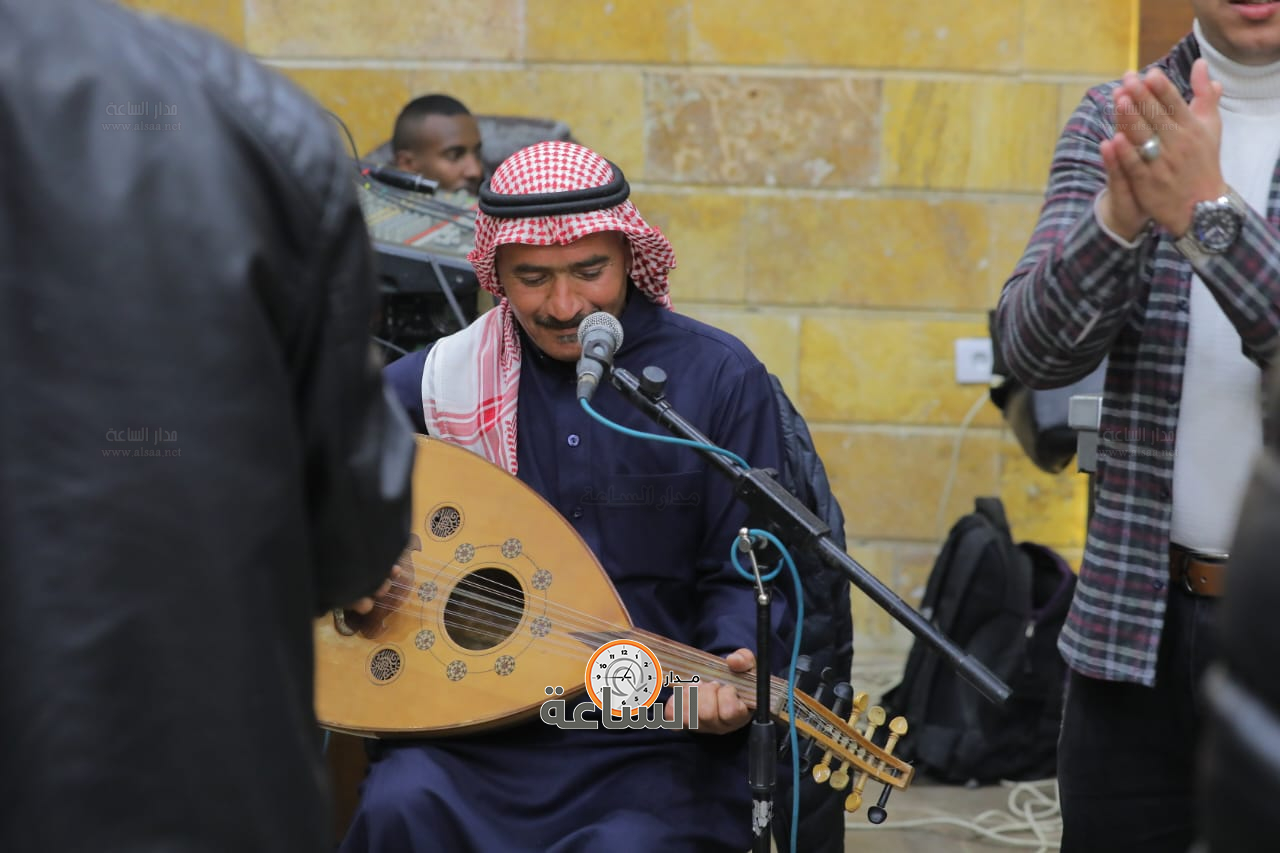 Madar Al-Saa Images 0.03890008902079378